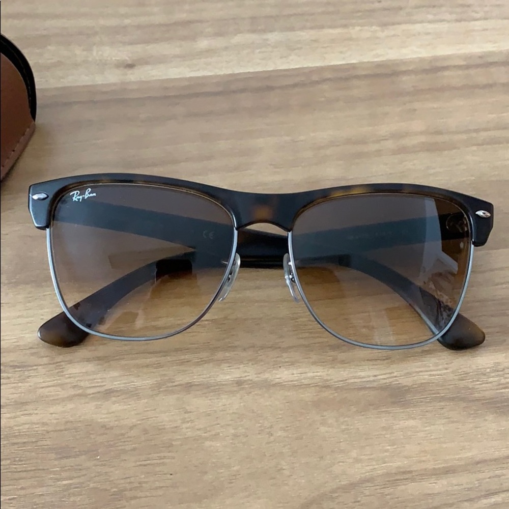 Ray Ban Clubmaster Oversized tortoise brown